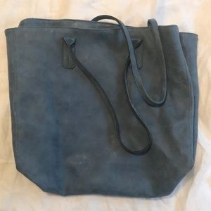 Large blue tote